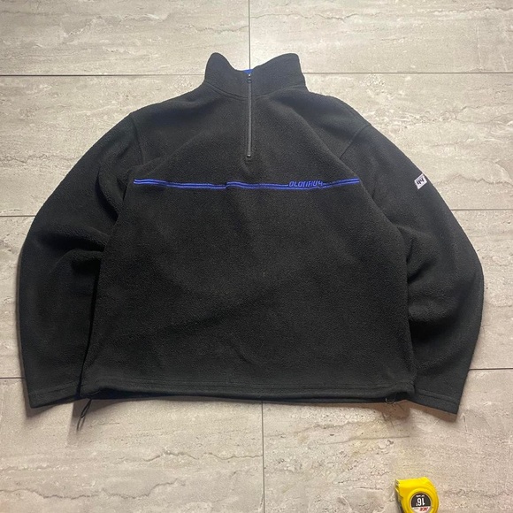 Old Navy Men's Black Sweatshirt - Picture 1 of 3